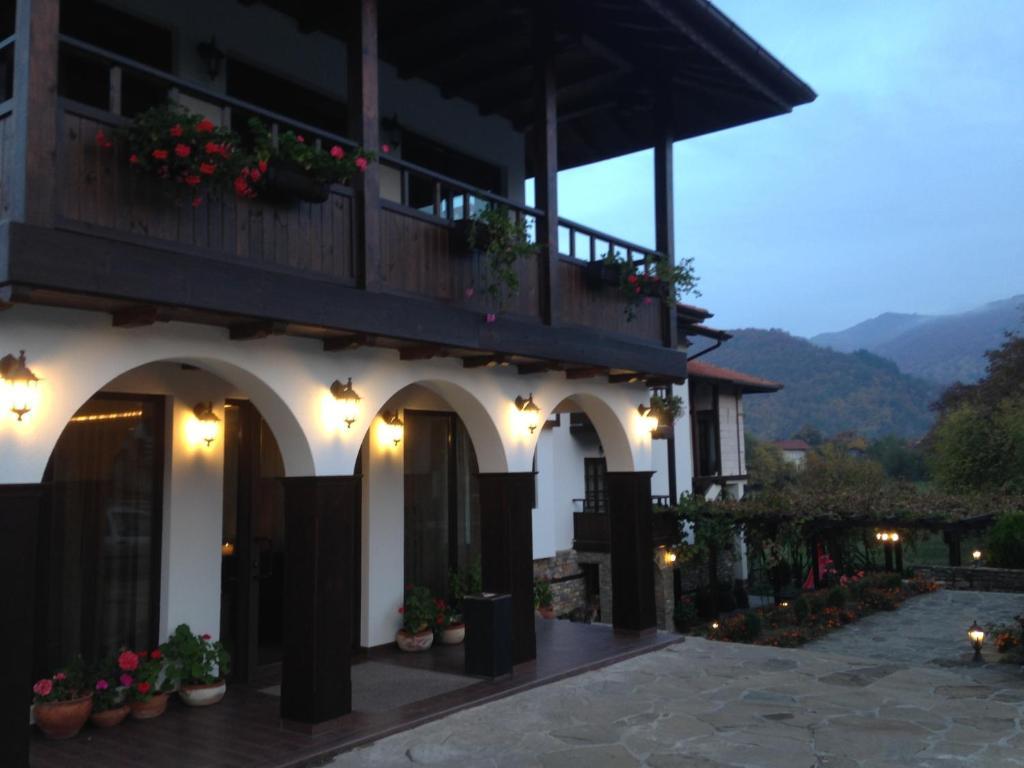 Family Hotel Strannopriemnitza Oreszak Zewnętrze zdjęcie