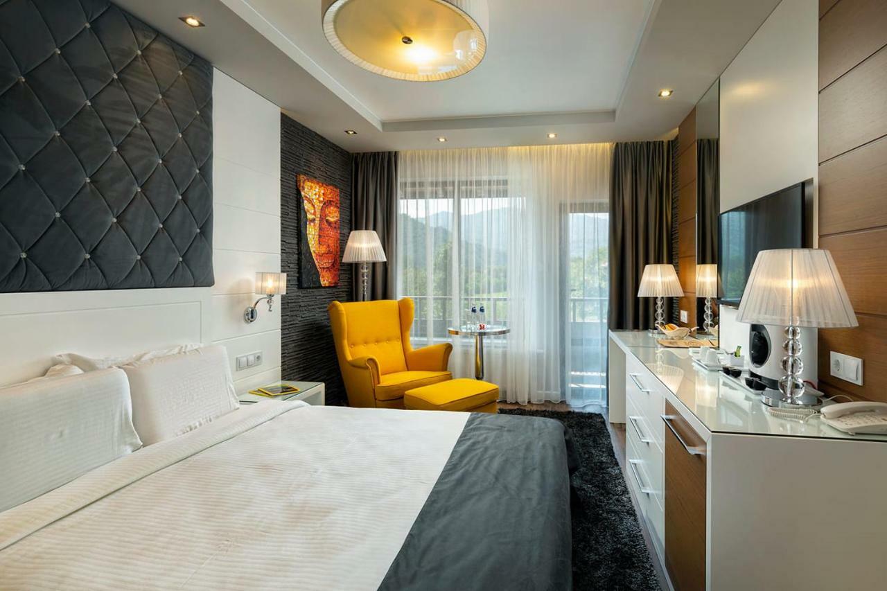 Family Hotel Strannopriemnitza Oreszak Zewnętrze zdjęcie